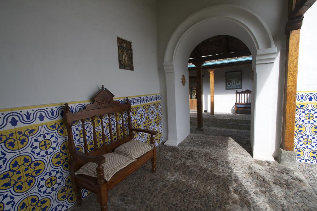 Las Palmeras Inn Otavalo Ngoại thất bức ảnh