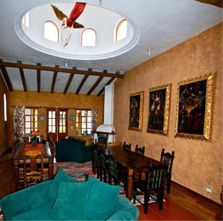 Las Palmeras Inn Otavalo Ngoại thất bức ảnh